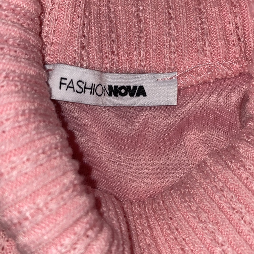 Stylish Fashion Nova Pink Turtleneck Mini Dress - Size Large - Picture 3 of 5